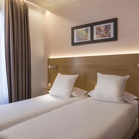 Eiffel Xv Hotel